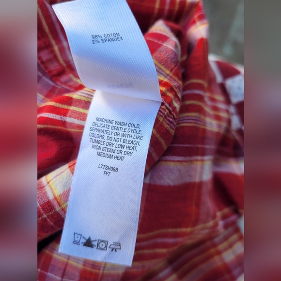 Cabelas Button Down Shirt - Picture 5 of 6